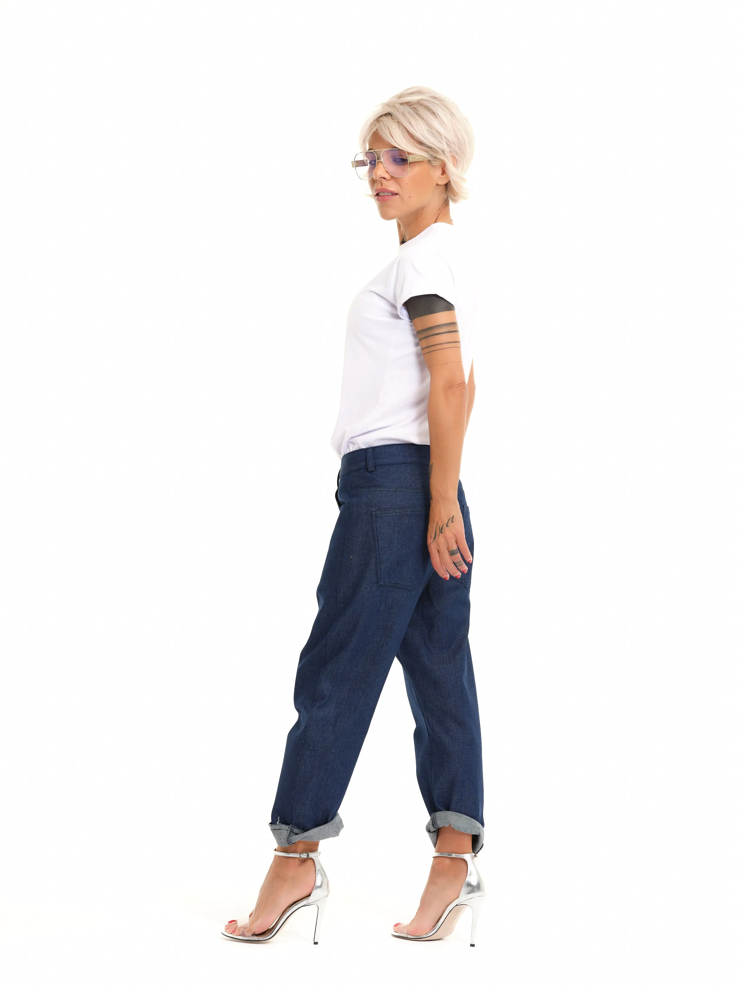 Mid-Rise Relaxed Jeans