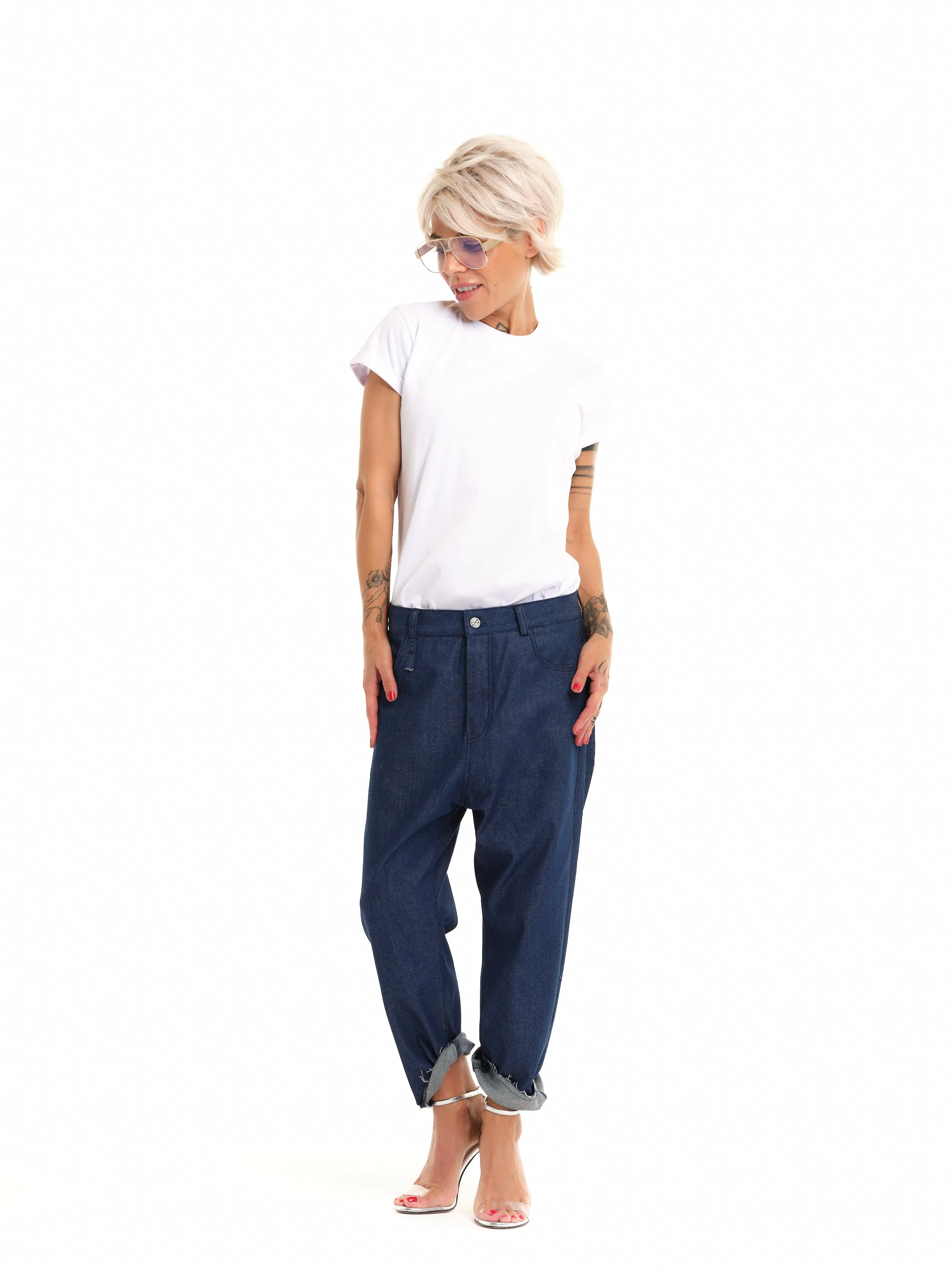 Mid-Rise Relaxed Jeans