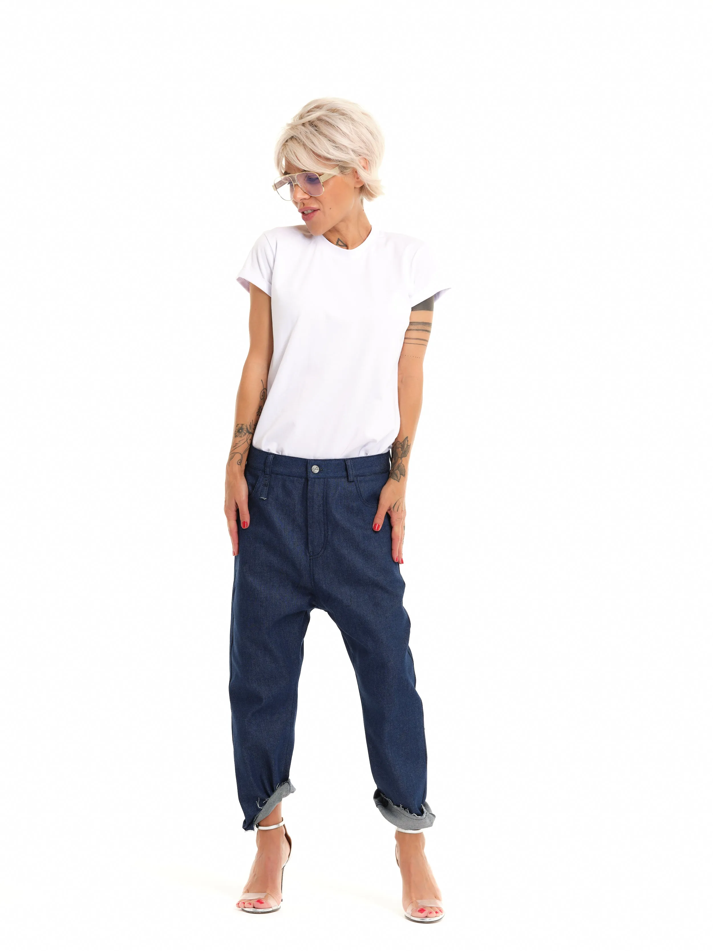 Mid-Rise Relaxed Jeans